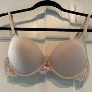 Smart & Sexy push-up bra